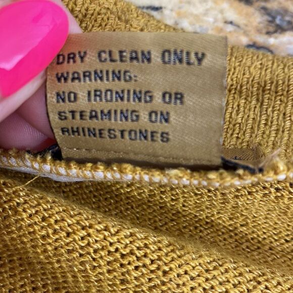 ❤️Last Chance Midnight Velvet Mustard color wool blend cardigan sweater size 16W - Picture 9 of 11